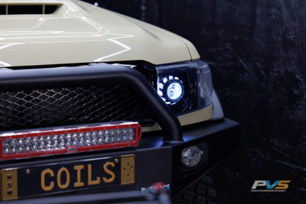 LC70/LC71/LC76/LC78/LC79 Black LED Headlights White Halo Clear Lens
