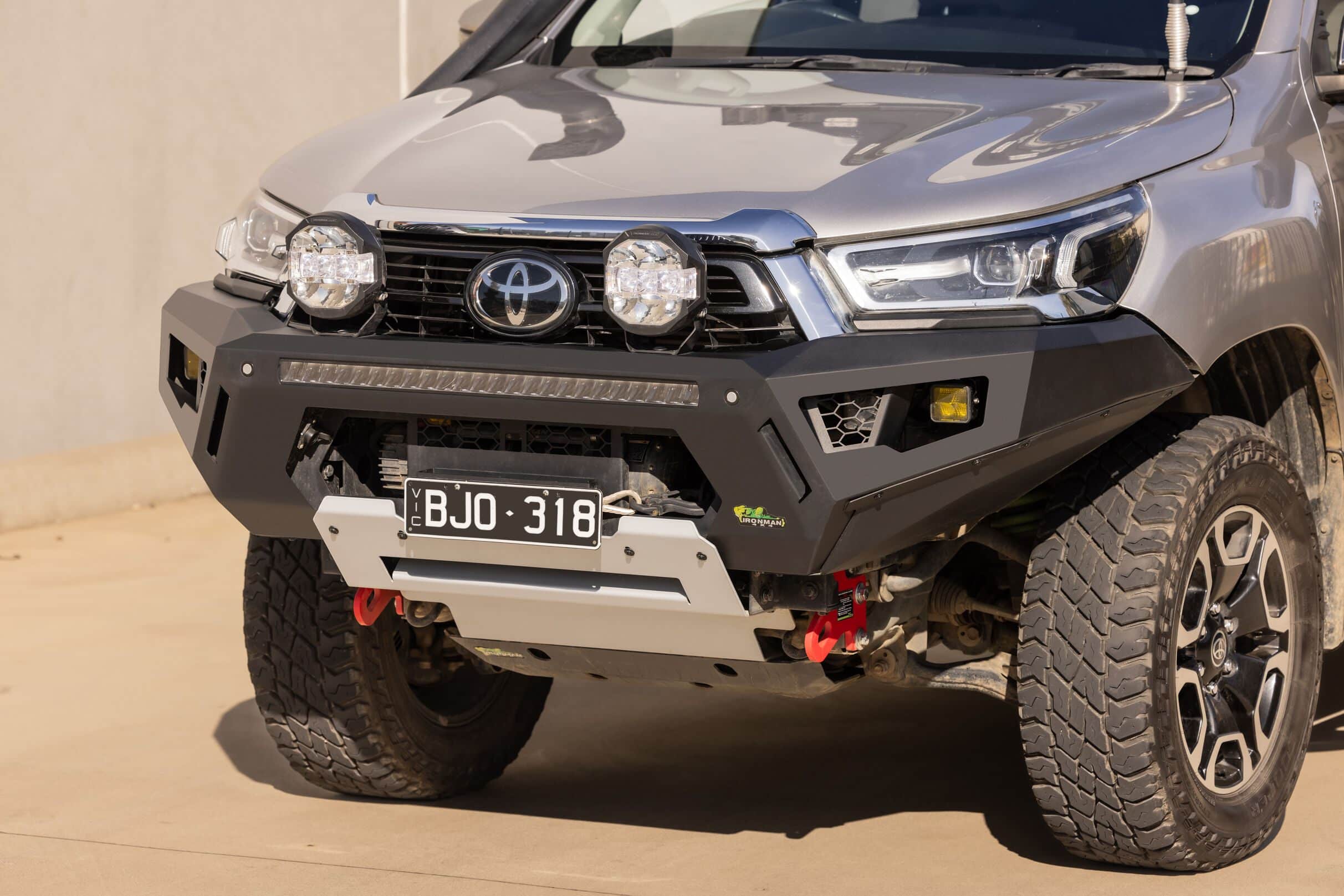 Hilux 2020+ RAID BULL BAR