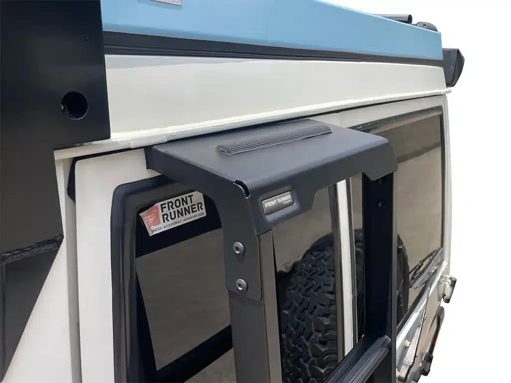 LC75/78 Troopy Ladder