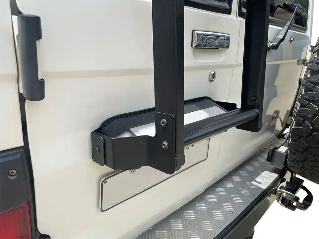 LC75/78 Troopy Ladder